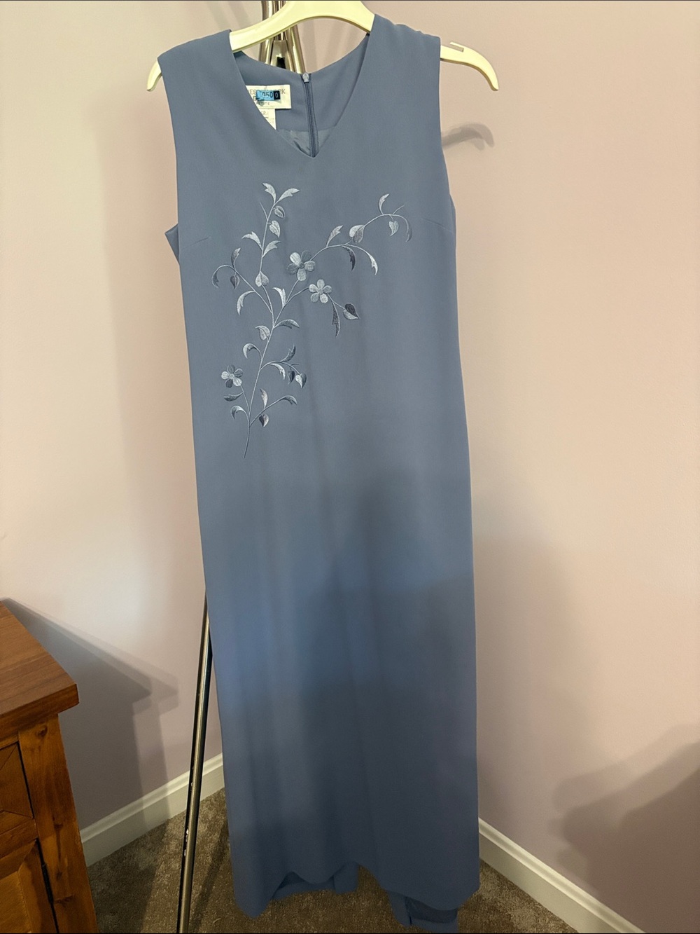 Jones New York Dusty Blue Sleeveless Embroidered Maxi Dress